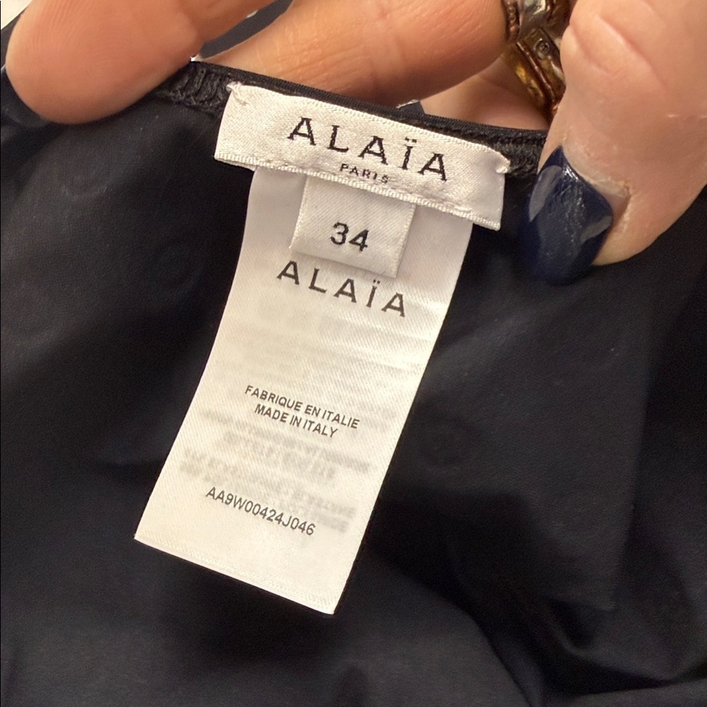 Alaia NWOT Black and Silver Eyelet Deep V One Piece Swimsuit Size 34 - Picture 4 of 12